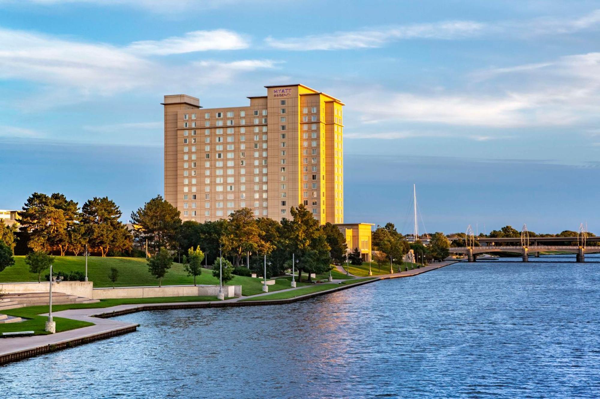 Готель Hyatt Regency Вічіта Екстер'єр фото